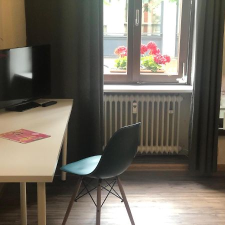 Pension Stadtmitte Garni Karlsruhe Exteriör bild