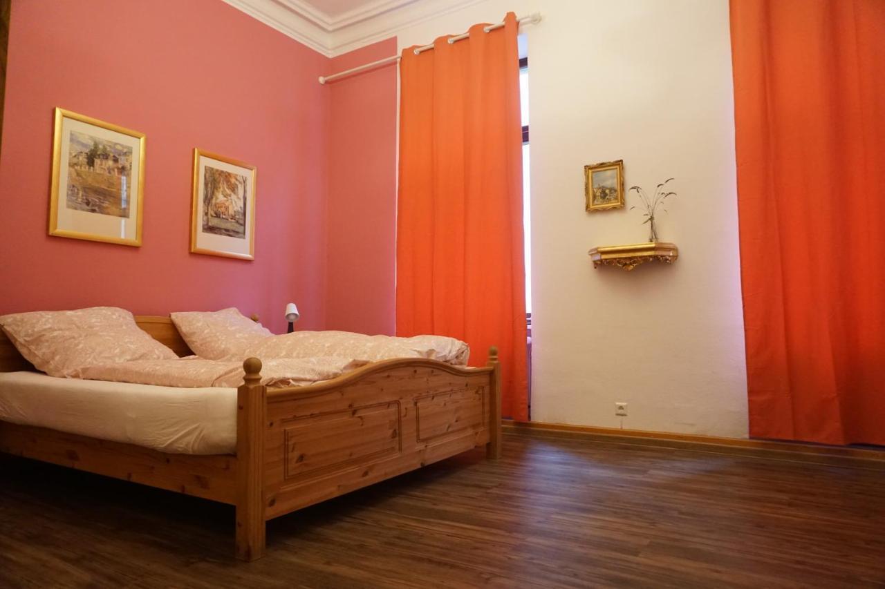 Pension Stadtmitte Garni Karlsruhe Exteriör bild