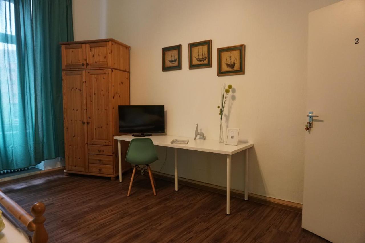 Pension Stadtmitte Garni Karlsruhe Exteriör bild
